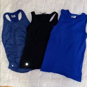 Athleta tank bundle 🌼